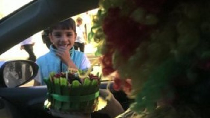 Cam silen 11 yaşındaki Sadık'a sürpriz doğum günü