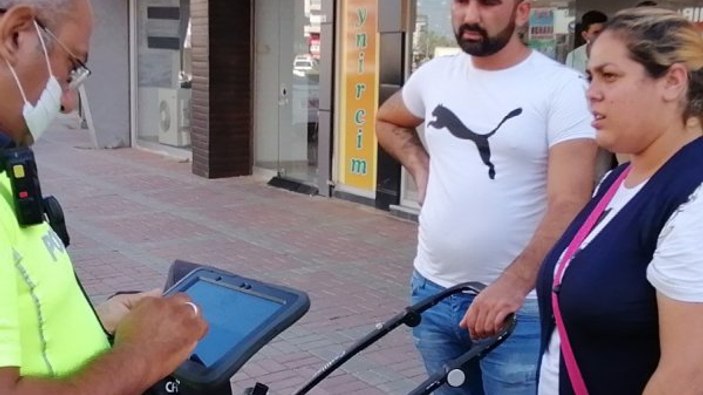 Antalya'da bebekle dilencilik yapanlara suçüstü