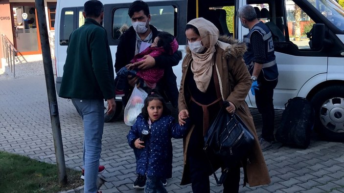 Fethiye'de inşaat halindeki binadan 35 göçmen çıktı