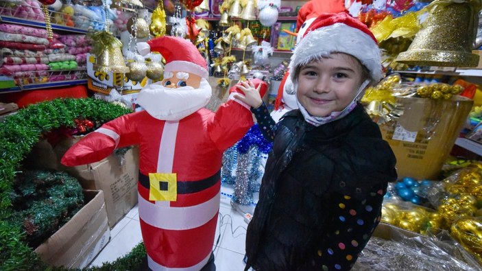 Noel Baba'lı kostümler zamlandı