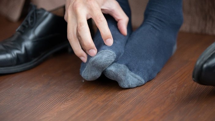 Ayak kokusuna ne iyi gelir, nasıl geçer? Ayak kokusundan kurtulmanın yolları