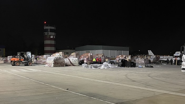 Suudi Arabistan, Türkiye ve Suriye'deki depremzedelere 14'üncü yardım uçağını gönderdi