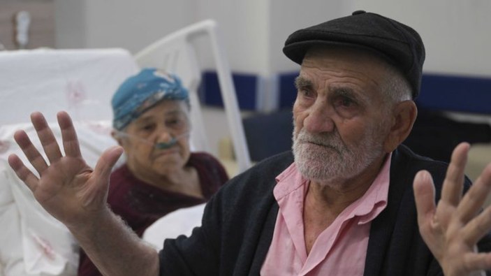 Kahramanmaraş'ta 83 yaşındaki yaşlı adam enkaz altındaki eşini çıkardı: O benim canımdan öte