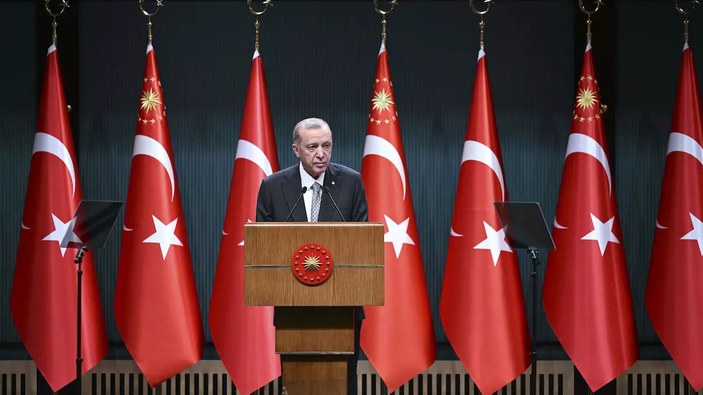 Cumhurbaşkanı Recep Tayyip Erdoğan'ın üniversite mezuniyet belgeleri