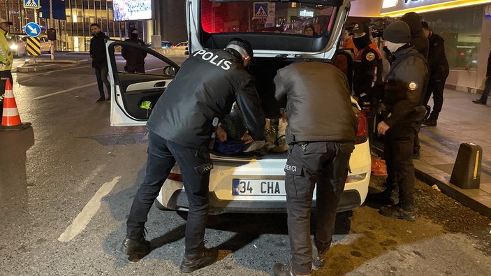 İstanbul'da gerçekleştirilen huzur uygulaması 391 kişi gözaltına alındı