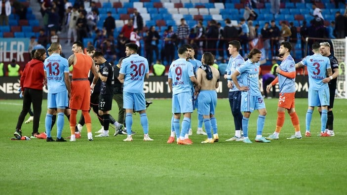 Trabzonspor'a 10 futbolcudan dava