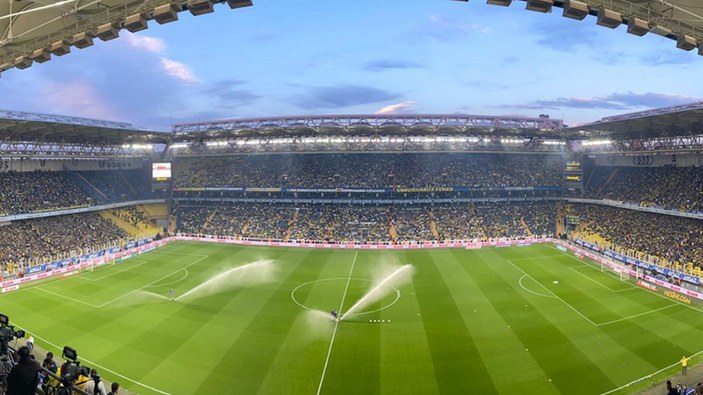 Fenerbahçe - Beşiktaş maçına deplasman taraftarı alınmayacak