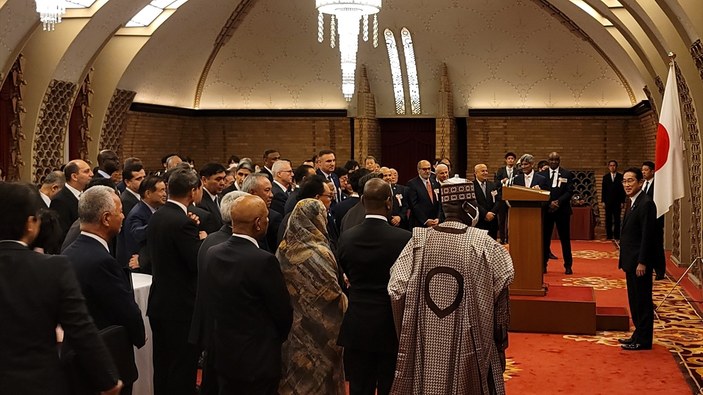 Japonya Başbakanı Kişida Fumio, Müslüman ülkelerin elçilerine iftar verdi