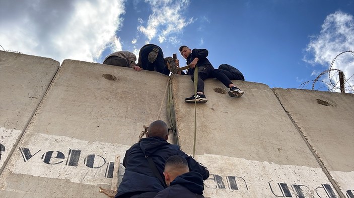 Ramazan ayının ikinci cuma namazını Kudüs'e kılmak istediler