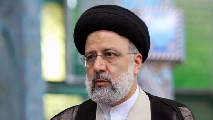 İran Cumhurbaşkanı Reisi: Herkes tesettüre uymalı