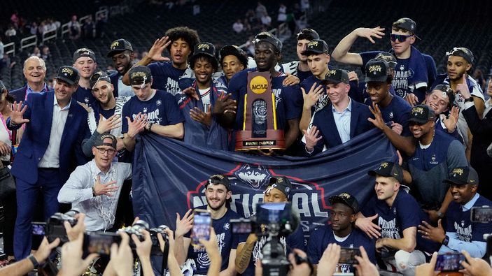 UConn Huskies NCAA'de şampiyonluğa ulaştı