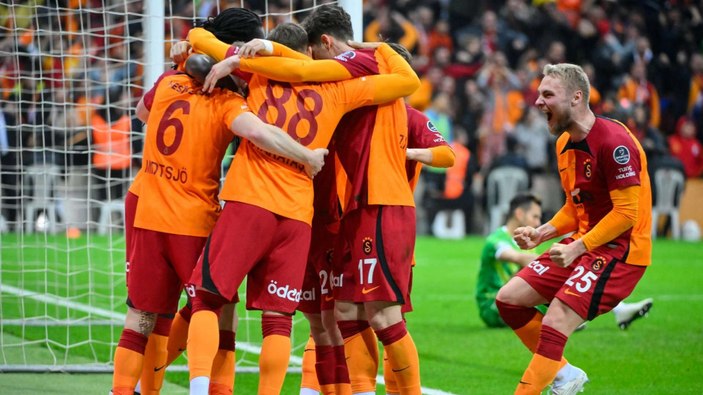 Galatasaray yönetimi Adana Demirspor maçı galibiyetine prim verecek