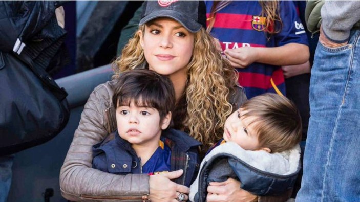 Shakira çocukları için yalvardı