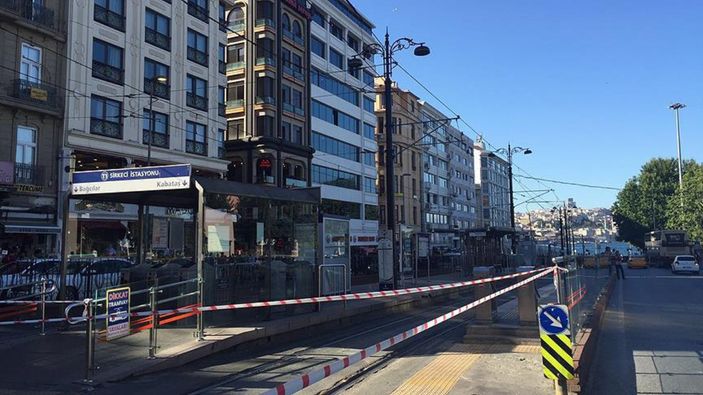 Kabataş-Bağcılar Tramvay Hattı'nda arıza! Sirkeci'de yoğunluk oluştu