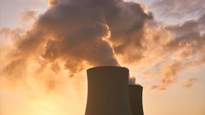 Nükleer enerji döneminin sona erdiği Almanya'da tartışmalar büyüyor