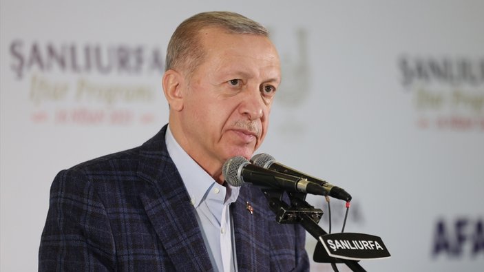 The Guardian, genç seçmenin sözlerini yazdı: Erdoğan, Türkiye'de baba figürü gibi