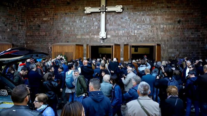 Julia Ituma son yolculuğuna uğurlandı