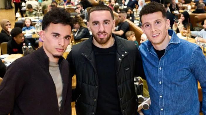 Milli yıldızımız Orkun Kökçü ve Feyenoord'lu takım arkadaşları iftar yemeği düzenledi