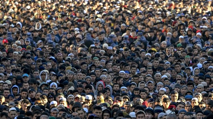 Rusya'da camiler bayram namazında doldu taştı: Moskova'da tekbir sesleri yankılandı