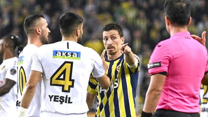 İstanbulspor'la berabere kalan Fenerbahçe'den hakem tepkisi