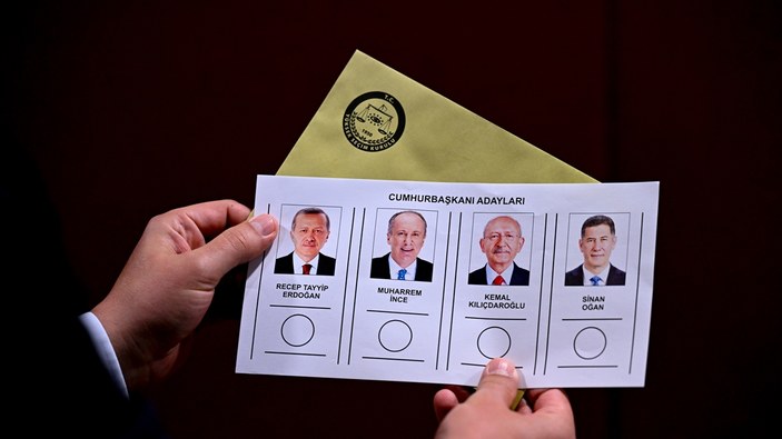 İYİ Partili temsilcinin oy pusulası ve zarftaki leke veya mürekkep izi başvurusunu YSK 
