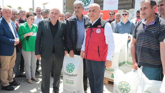 Vahit Kirişci: Deprem bölgesinde hayvan dağıtımına başlanacak