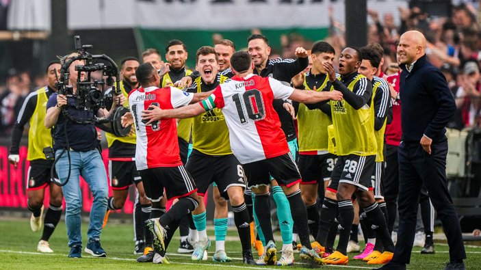 Hollanda'da Feyenoord şampiyonluğunu ilan etti