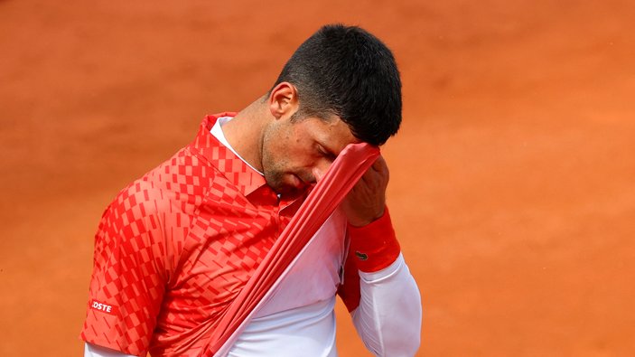Novak Djokovic, Roma Açık'a çeyrek finalde veda etti