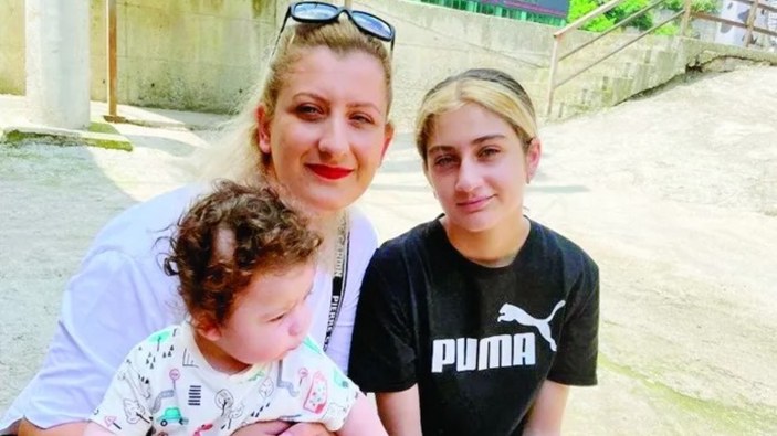 Fransa'da Türk anne ile çocuklarına 60 bıçak darbesi
