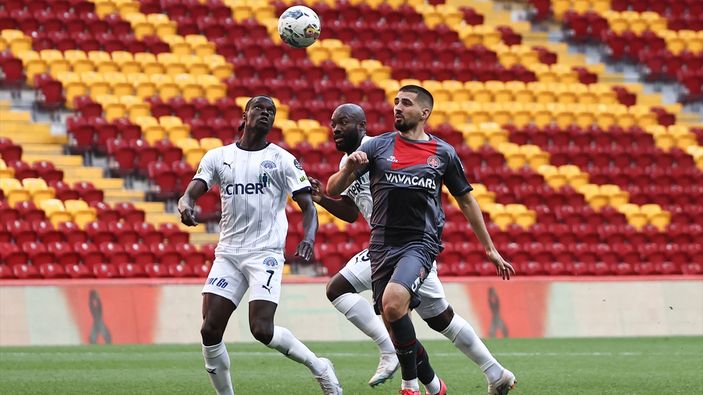 Fatih Karagümrük, Kasımpaşa'yı üç golle geçti