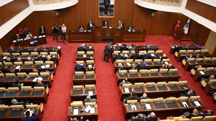 CHP ve İYİ Parti grupları ABB Meclisi'ni terk etti