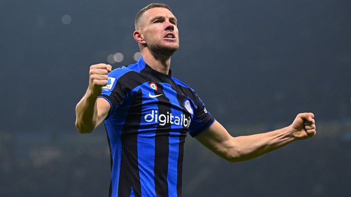 Fenerbahçe, Edin Dzeko'ya sözleşme teklif etti
