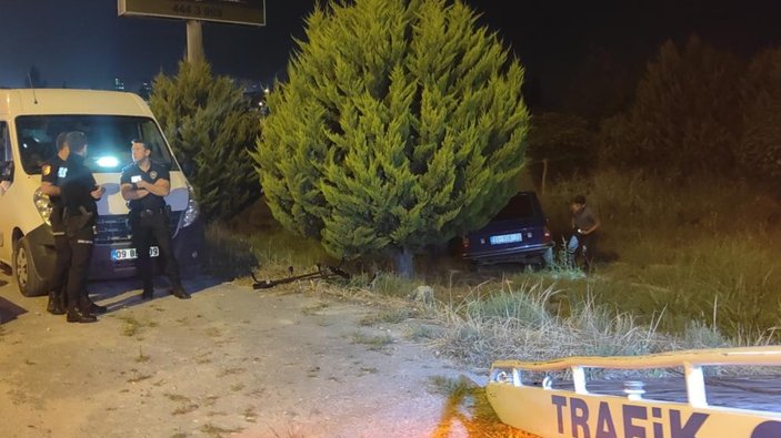 Aydın'da alkollü sürücü polis uygulama noktasında kaza yaptı