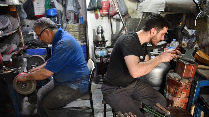 Kurban Bayramı öncesi 'Sivas bıçağı' ustalarının mesaisi yoğunlaştı