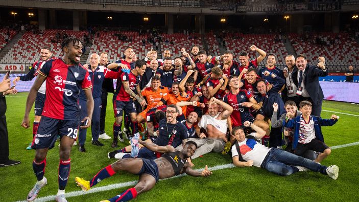 İtalya'da Serie A'da Spezia düştü, Cagliari yükseldi