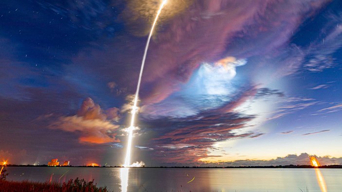 SpaceX uzaya 52 Starlink uydusu fırlattı