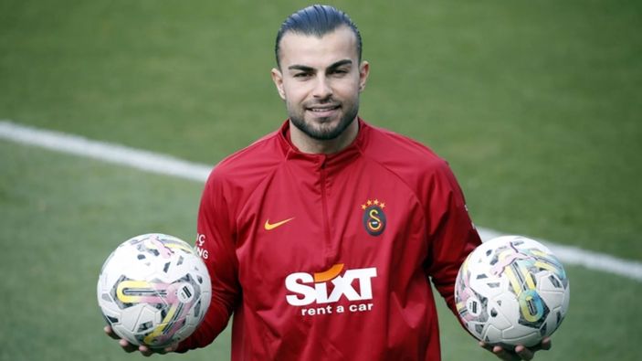 Abdülkerim Bardakcı başka takıma gitmek istemiyor