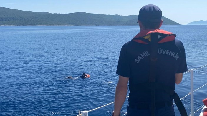 Aydın'da yüzerek Yunanistan'a geçmeye çalışan göçmen yakalandı