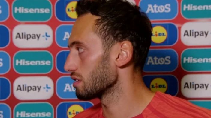 Hakan Çalhanoğlu'nda öz eleştiri: Mutlu değilim