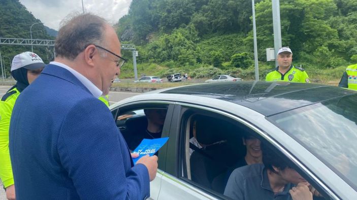 Zonguldak'ta denetime katılan validen sürücüye ceza