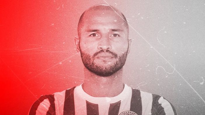 Antalyaspor'da Fedor Kudriashov takıma veda etti