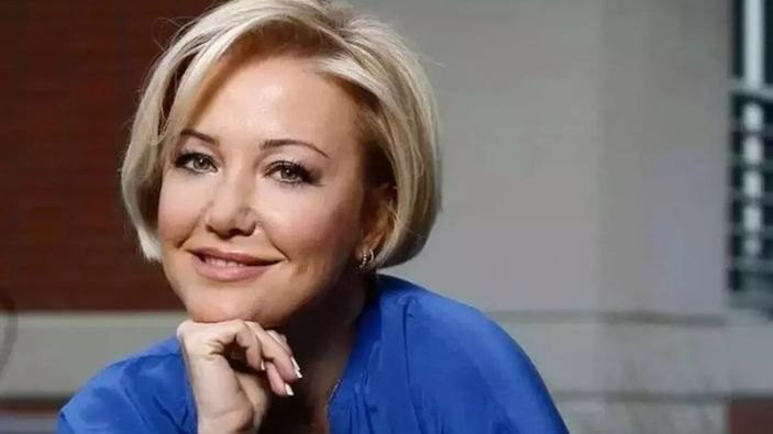 Berna Laçin'den Fransa'ya güzelleme