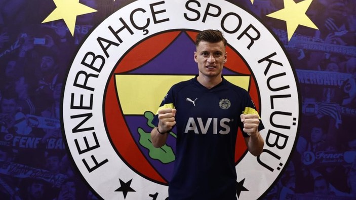Ezgjan Alioski'den Fenerbahçe'ye veda: Benim için bir onurdu