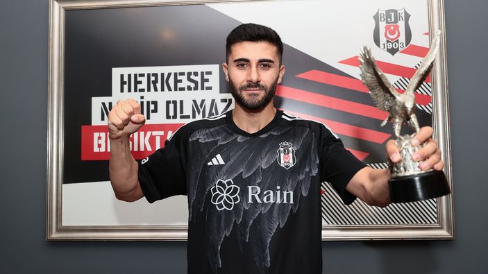 Emrecan Bulut'un hikayesi: Pandemide futbolu bıraktı 2 sene sonra Süper Lig'e yükseldi
