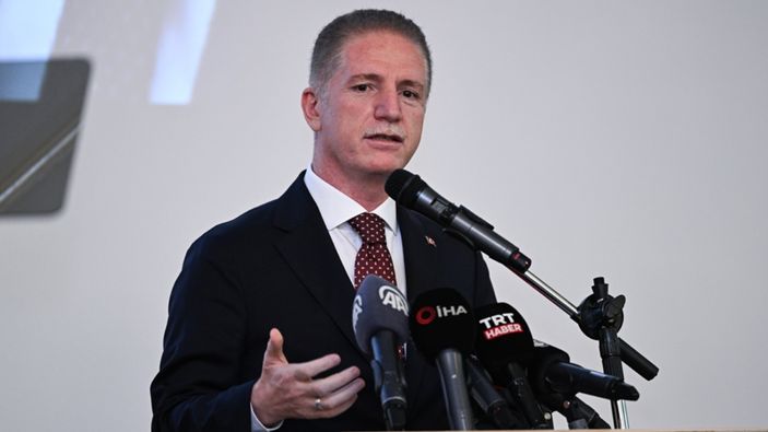 İstanbul Valisi Davut Gül duyurdu! 2 bin 676 kaçak göçmen sınır dışı edilecek