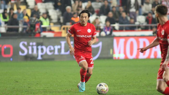 Antalyaspor'da Shoya Nakajima ile yollar ayrıldı
