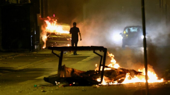 Fransa'da şiddet devam ediyor! Polis göstericiyi öldürdü