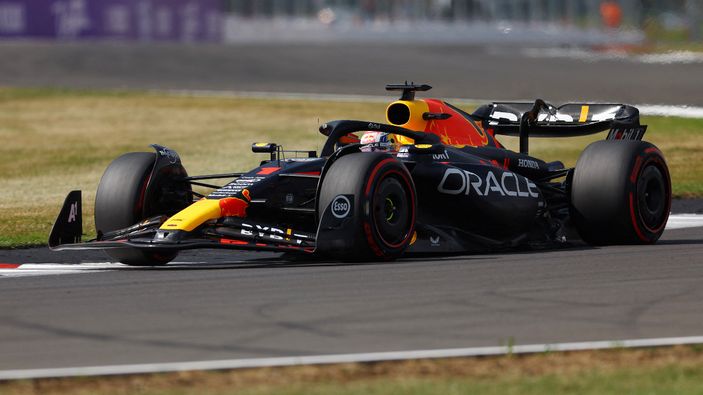 Büyük Britanya'da pole pozisyonu Max Verstappen'in