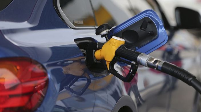 Akaryakıta bir zam daha! Motorinin litre fiyatı benzine yaklaşıyor: Çarşamba gününden itibaren..