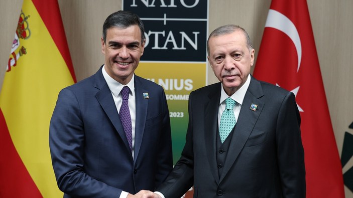 İspanya Başbakanı Sanchez, Cumhurbaşkanı Erdoğan'a AB'ye üyelik sözü verdi